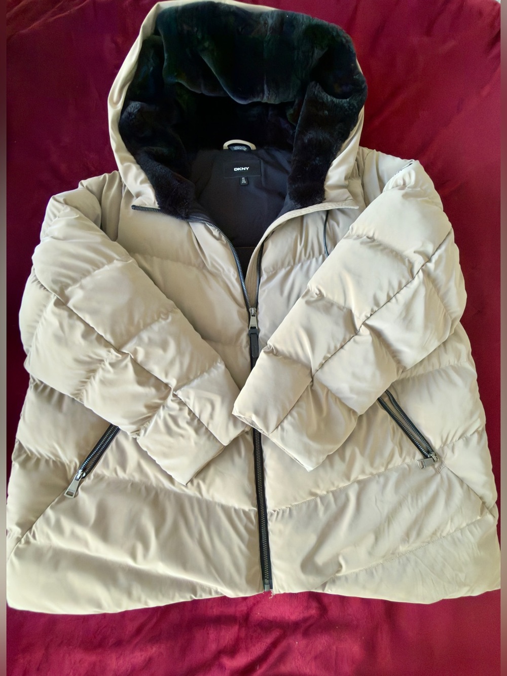 DKNY Hooded Puffer Jacket Beige Cream Faux Fur Trim Size XXL Like New
